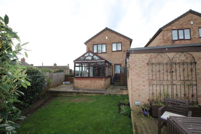 Detached house to rent in Moat Hill Farm Drive, Birstall, Batley