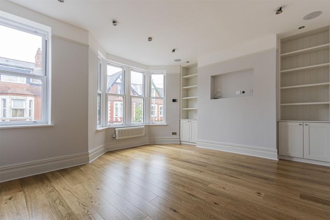 Flat to rent in Romilly Road, Canton, Cardiff