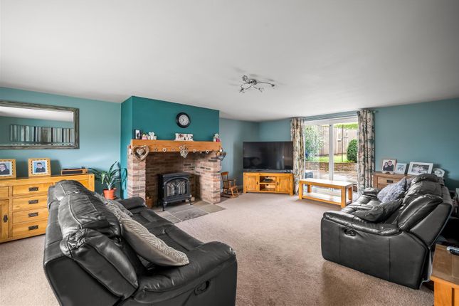 21, Springfield Drive, York photo 3