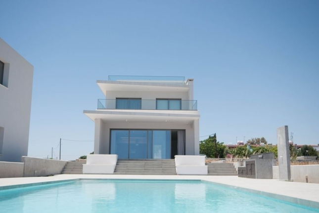 Villa for sale in Pervolia, Larnaca, Cyprus