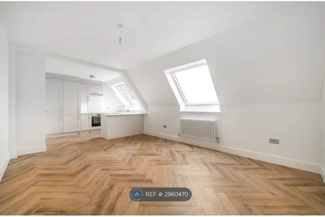 Flat, Craigmore Hall Crowborough Hill, Crowborough photo 2