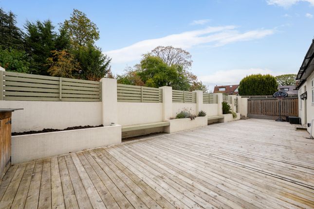 1 Sleights Bungalows, Leeds photo 4