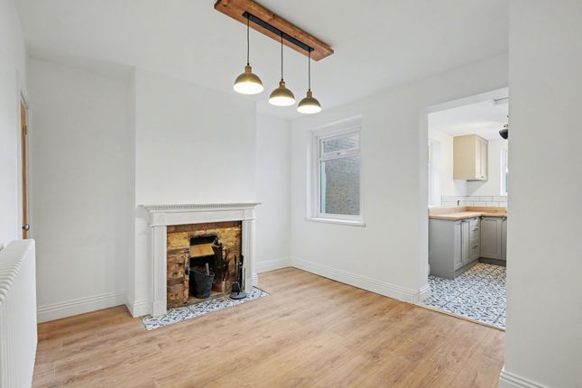 2-bed house on 72 High Street, Rochester, £290,000