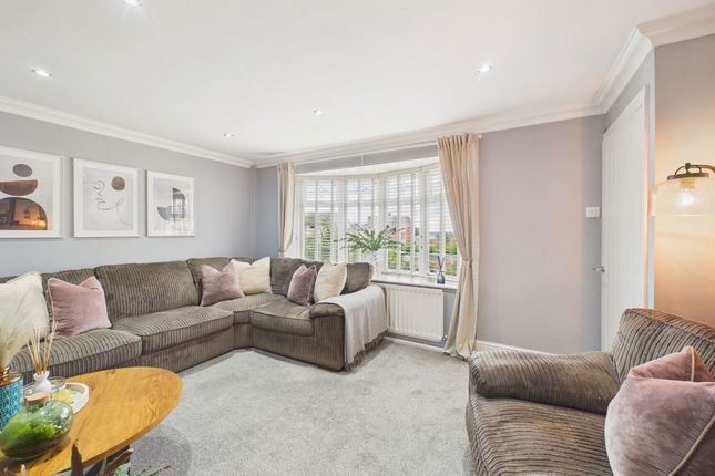 13 Whitehill, Gateshead photo 3