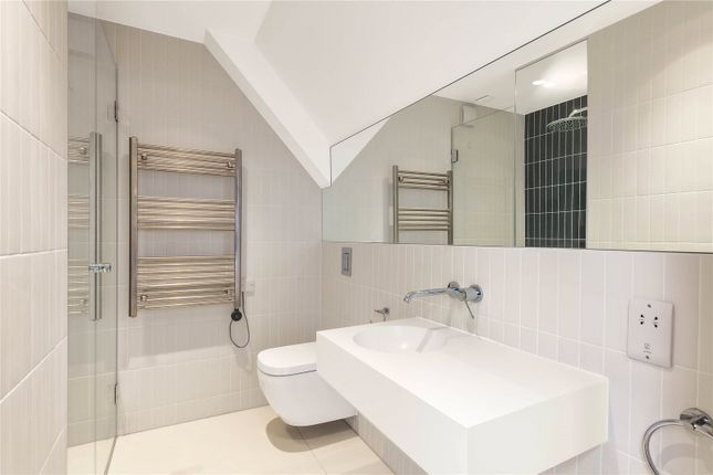 5B,, Dilke Street, London photo 4