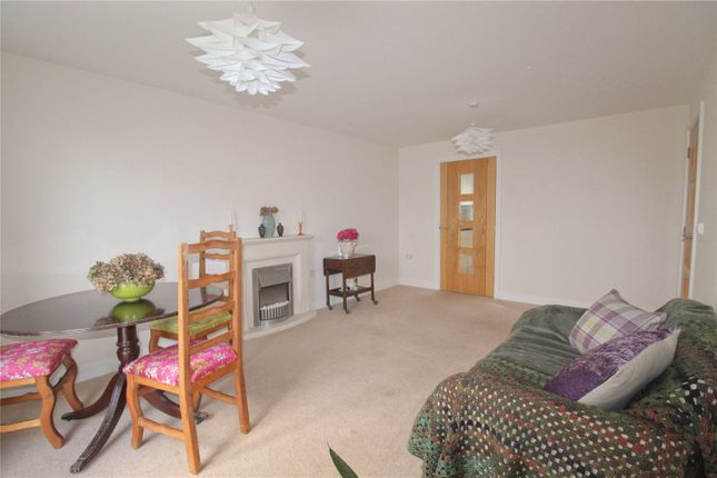 32, Applegate House, Wiltshire photo 4