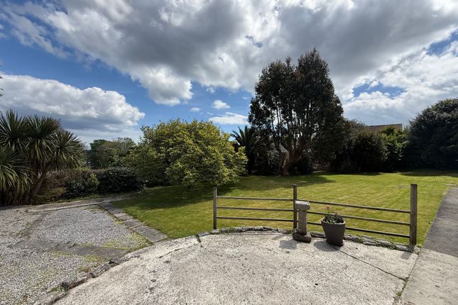 13 Roscarrack Close, Falmouth photo 3