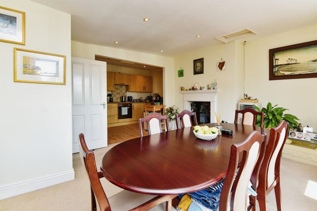 Flat for sale in Market Place, Warminster