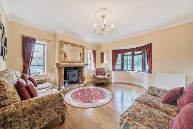 Country house for sale in Old Hill, Orpington