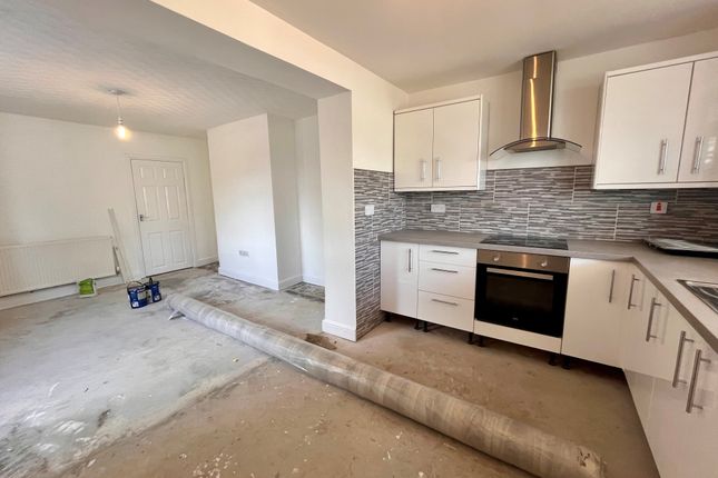 482, Chesterfield photo 5