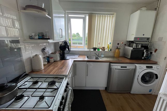 16 Summerfield Road, Manchester photo 4