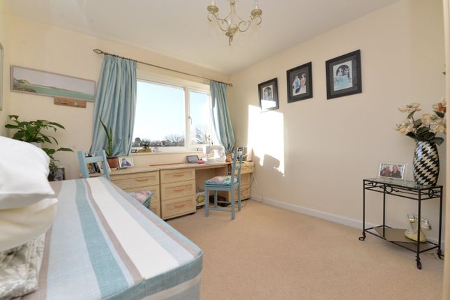 End terrace house for sale in Willowdene Close, New Milton, Hampshire