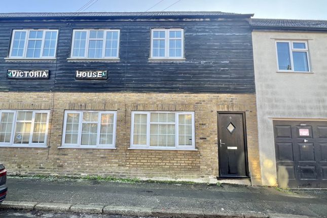 6, Victoria Road, Brentwood photo 2
