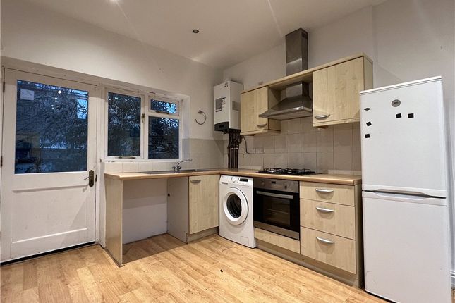Northfield Avenue, Ealing photo 2
