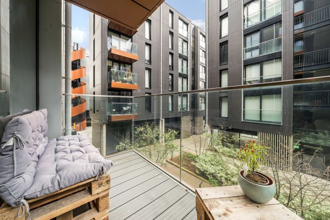 Flat for sale in The Courtyard, Circus Street, Brighton