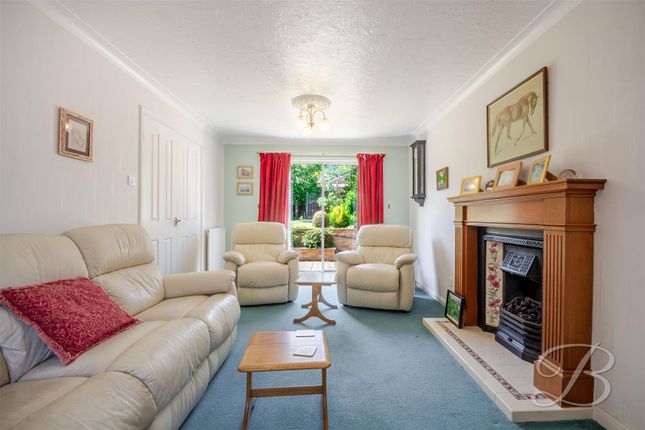 19, Candlemass Court, Mansfield photo 3