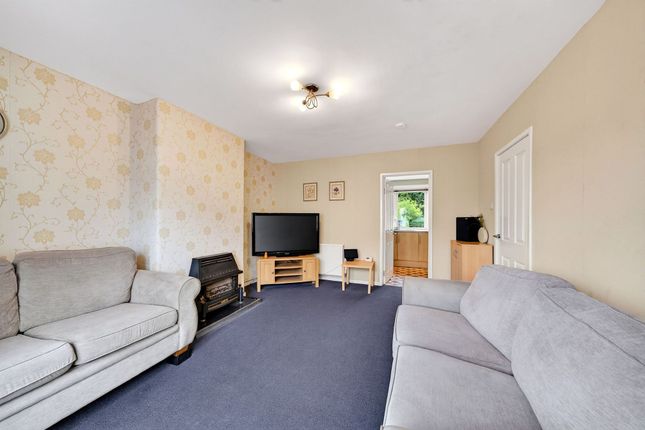 34 Bruart Avenue, Larbert photo 4