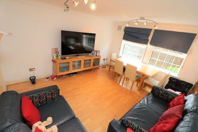 17 Kingfisher Court, , Mount View, Enfield photo 3