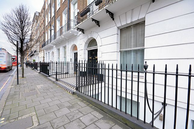 Flat to rent in 72 Gloucester Place, London