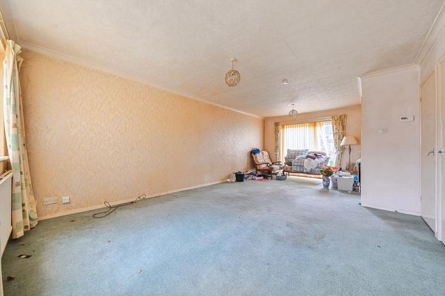 5 HOLLIERS CRESCENT, Holliers Crescent, Chipping Norton photo 4