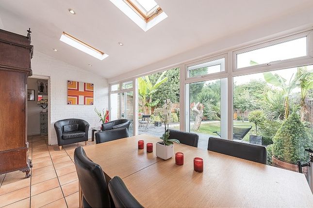 67, Halliwick Road, London photo 4