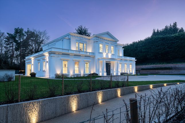 Wentworth Drive, Virginia Water photo 2