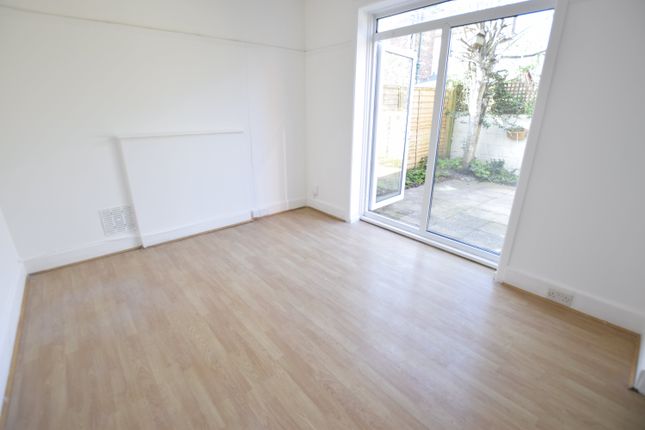 Madison Avenue, Bournemouth photo 5