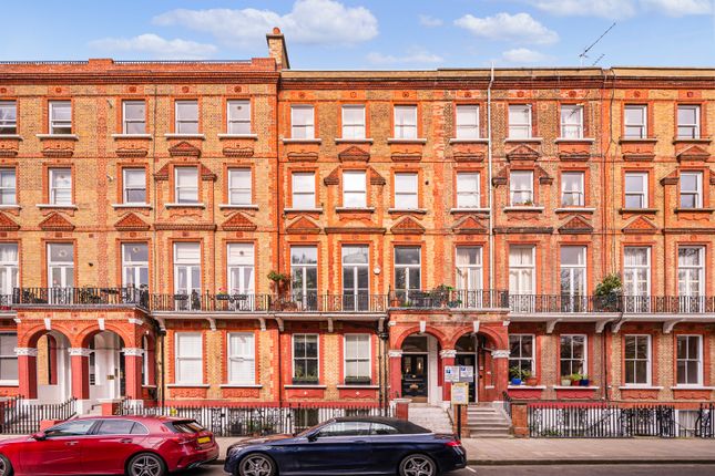 Flat for sale in Nevern Square, Earls Court
