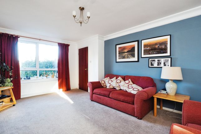 35, Edward Close, Nottingham photo 2
