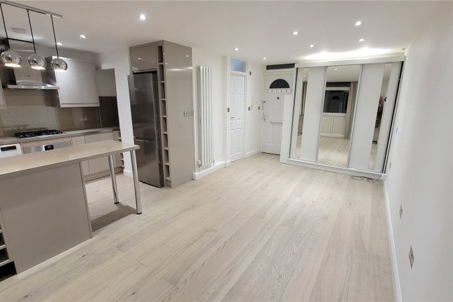 Studio studio on 58, Gardner Close, London, £250,000