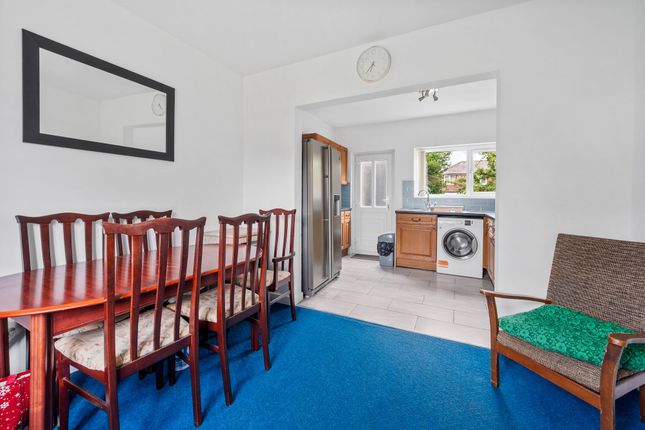 6 Clifton Close, Warrington photo 4