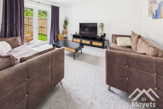 20 Meadowbrook Rise, Blackburn photo 3