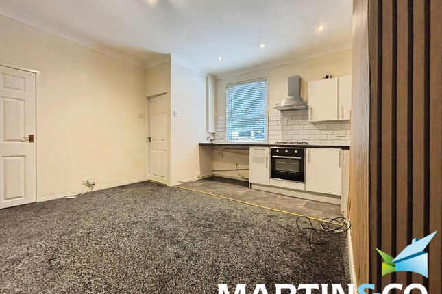 72, Ledger Lane, Wakefield photo 4