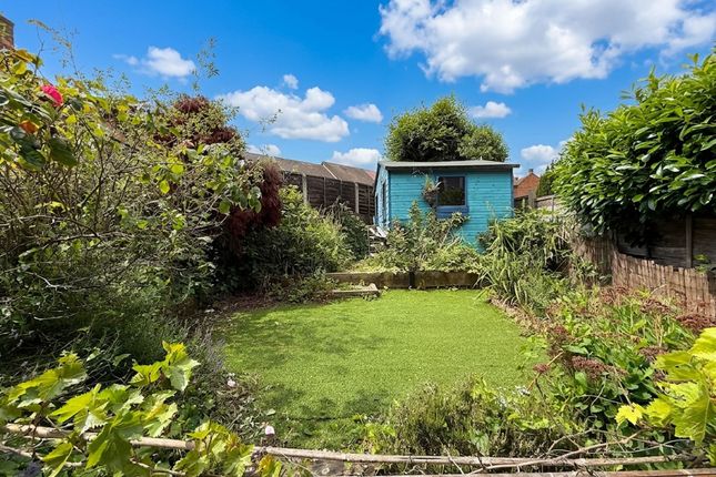 12, Bramshot Way, Watford photo 4