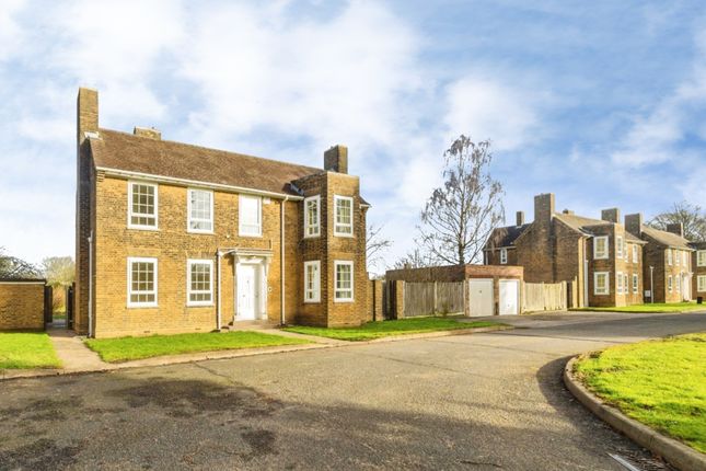4, Trenchard Square, Lincoln photo 2