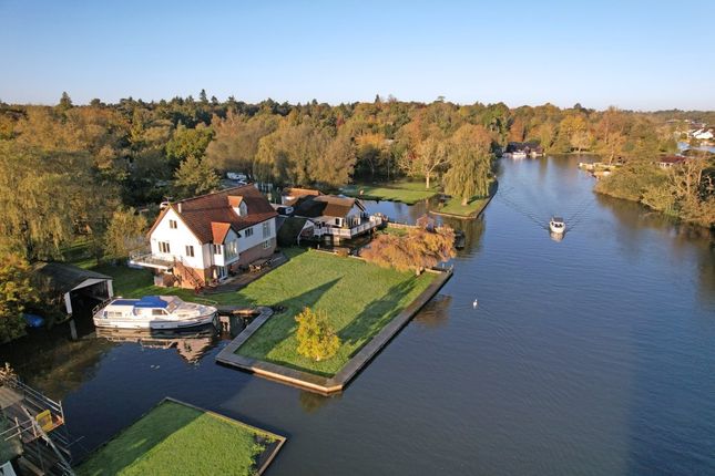 The Willows, Beech Road, Wroxham photo 3