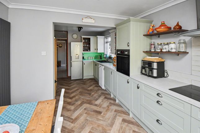 33, Baltic Close, Corby photo 2