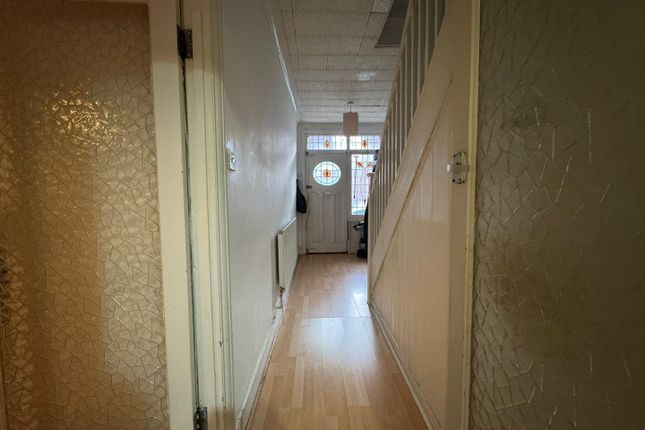 139, Sherringham Avenue, London photo 5
