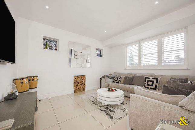 33, Blendon Drive, Bexley photo 2