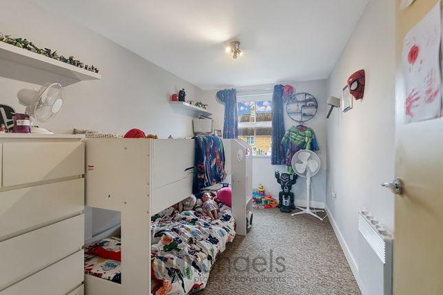 Flat for sale in William Harris Way, Colchester