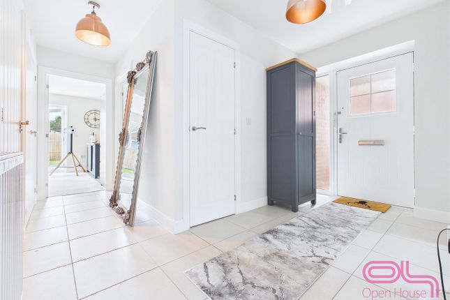 21, Aspen Way, Swadlincote photo 4
