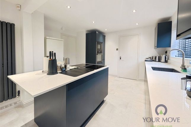 38, Hampshire Crescent, Stoke-on-Trent photo 4