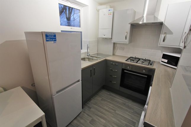 Flat 3, 32, Anson Road, Victoria Park photo 4