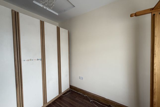 99, Lansbury Drive, HAYES photo 3
