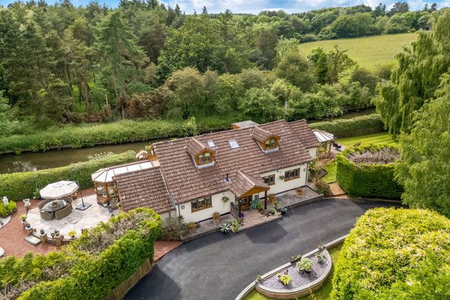 Thumbnail Bungalow for sale in Rotherhams Oak Lane, Hockley Heath, Solihull