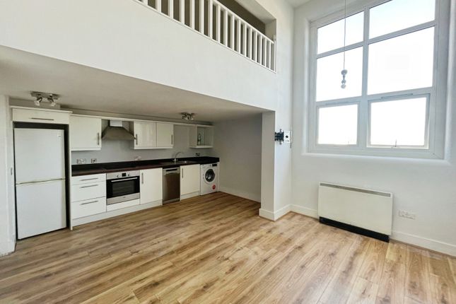 Flat 34, 90, Andersons Road, Hampshire photo 2