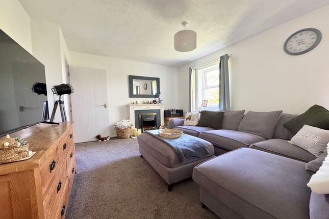 72, Rowan Place, Weston-Super-Mare photo 3