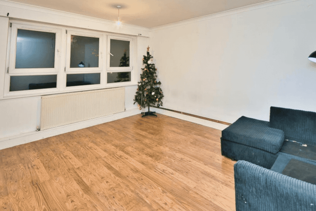 Thumbnail Flat to rent in Thornhill Gardens, Barking