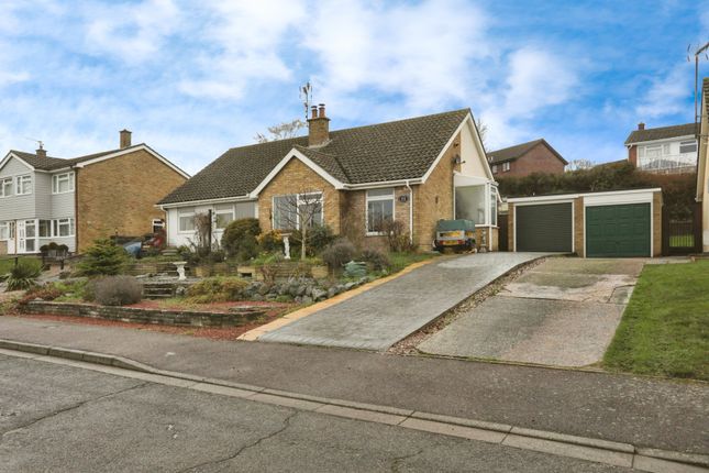 3-bed bungalow on 11, Clare Close, Suffolk, £280,000