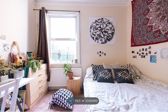Ethnard Road, Peckham, London photo 5